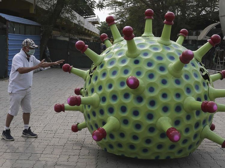 Wow, Ada Mobil Bertema Corona di India