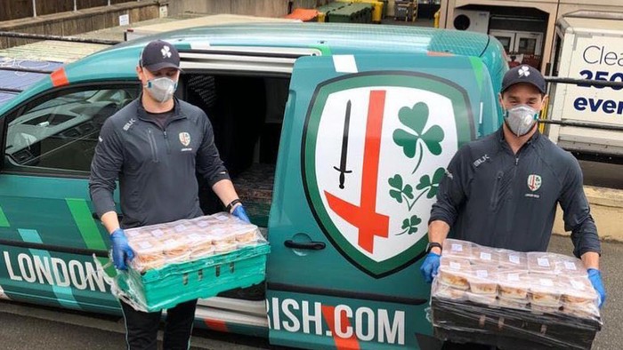 Tim Rugby London Irish memberikan pasokan sekitar 800 makanan setiap harinya untuk sejumlah Rumah Sakit di London dalam melawan virus corona. Foto pada 1 April 2020.