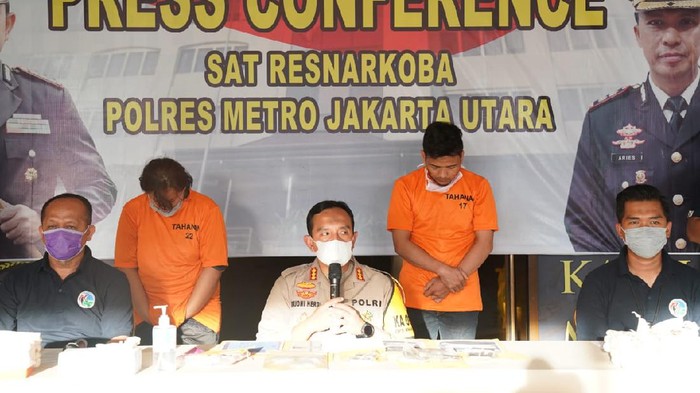Polisi tangkap wanita bandar narkoba dan kurirnya
