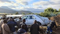 Dikutip thesouthafrican, Rabu (8/4/2020) Pitso pernah membeli borongan Mercedes-Benz, hingga akhirnya ia menjual semua mobilnya untuk melewati masa-masa sulit.Foto: Twitter @Yknip1