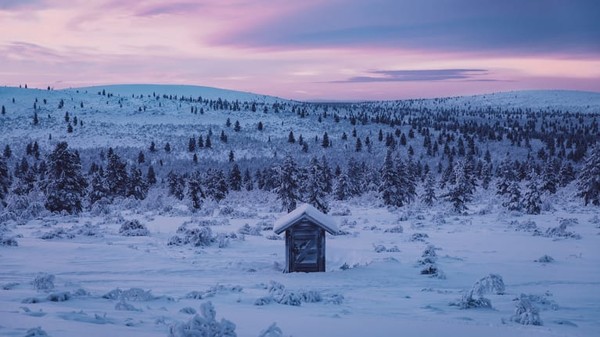Laplandia merupakan rumah bagi orang-orang nomaden Sámi dan kawanan rusanya selama sekitar 3.500 tahun. Letaknya ada di wilayah utara Finlandia, Norwegia dan Swedia, mencakup wilayah hutan belantara terbesar di Eropa (Foto: CNN)