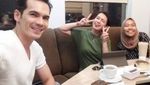 Intip Serunya Momen Kuliner Atalarik Syach Bersama Rekan Artis