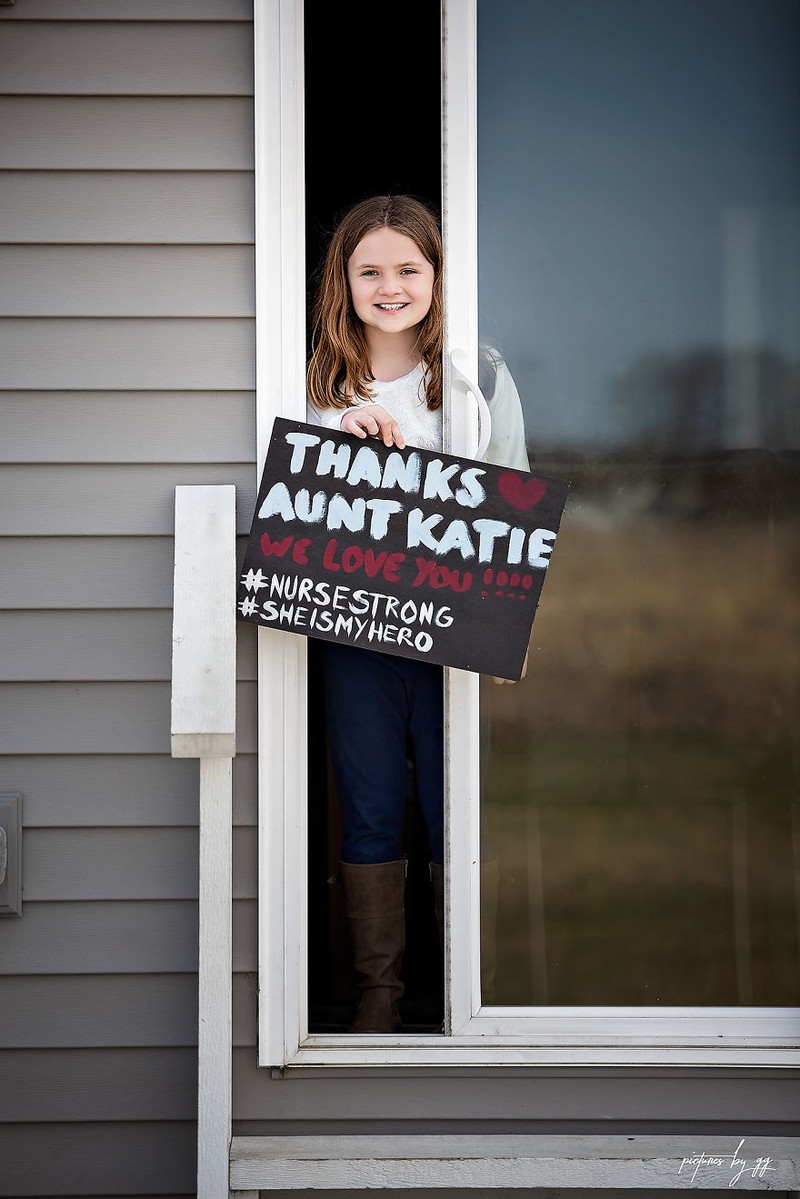 Intip pesan anak-anak ini yang sedang berada di rumah saja untuk para warga dunia yang tengah memberantas pandemi Corona (COVID-19).