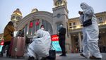 Stasiun-Bandara Wuhan Ramai Penumpang Usai Lockdown Berakhir