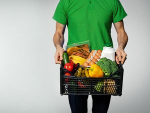 Ini Cara Pesan Makanan Sesuai Jadwal Kamu Saat WFH