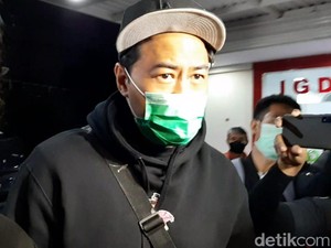 Glenn Fredly Meninggal, Pandji Pragiwaksono Datangi Rumah Sakit