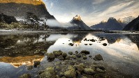 Negeri Kiwi punya Taman Nasional Fiordland di Pulau Selatan yang berkontur curam, terpencil, dan iklim yang rawan. Kawasan Maori tidak dapat dihuni banyak orang meski sudah didatangi orang Eropa sejak dahulu (Foto: CNN)