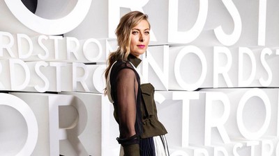 Potret Petenis Cantik Maria Sharapova yang Umbar Nomor Ponsel di Instagram