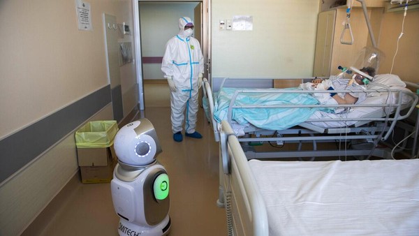 Orang-orang Pada di Rumah, Robot-robot Siap Menggantikan