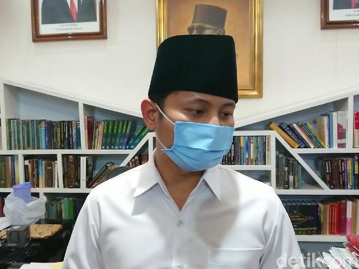 Wabah virus Corona berdampak pada Anggaran Pendapatan dan Belanja Daerah (APBD) Trenggalek 2020. Pemkab terpaksa membatalkan sejumlah proyek pembangunan, lantaran terjadi restrukturisasi anggaran hingga Rp 400 miliar.