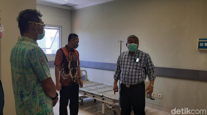 Prof M Nuh saat datang melihat renovasi RSKI