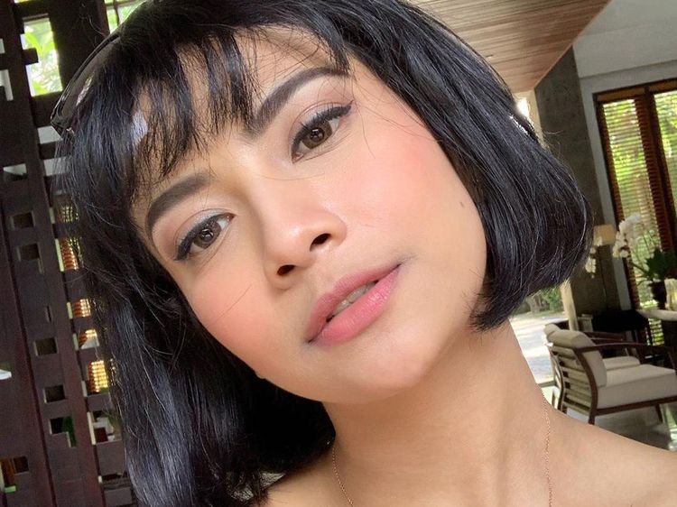 Potret Senyum Vanessa Angel Keluar dari Penjara