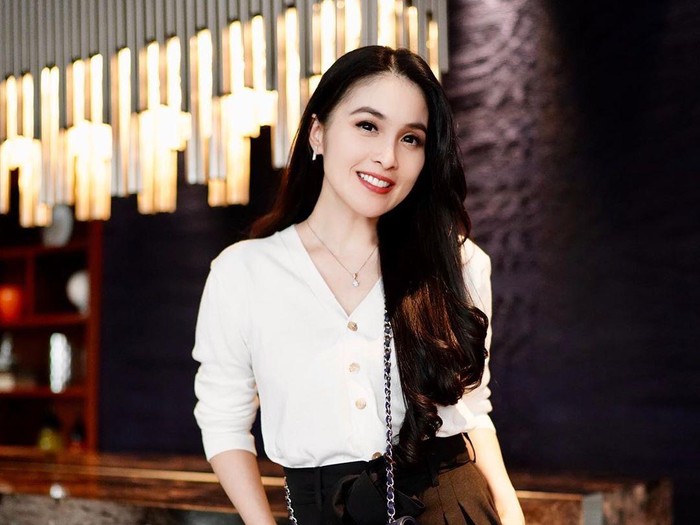 Sandra Dewi