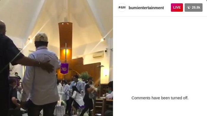 Suasana Ibadah Pelepasan Glenn Fredly