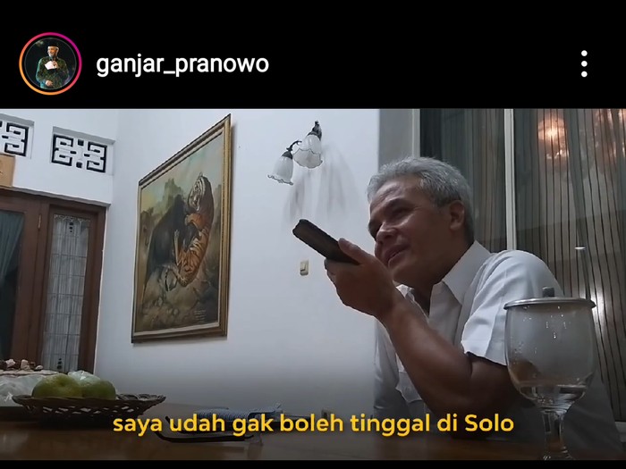 Ganjar telepon dengan seorang pasien sembuh dari infeksi virus Corona, Kamis (9/4/2020).