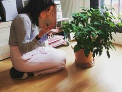 Aksi Kocak Pecinta Buku Atasi Bosan #DiRumahAja