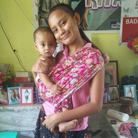 Di akun Instagram, Rita mengunggah foto-foto ketika masa hidup kekurangan. Terlihat perubahan di mana kini ia semakin cantik. Foto: Instagram @itsritagaviola