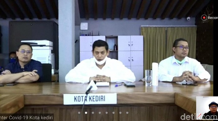 Wali Kota Kediri Isolasi Komplek Perumahan