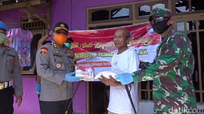 Polisi-TNI sisir warga rantau yang mudik ke Rembang