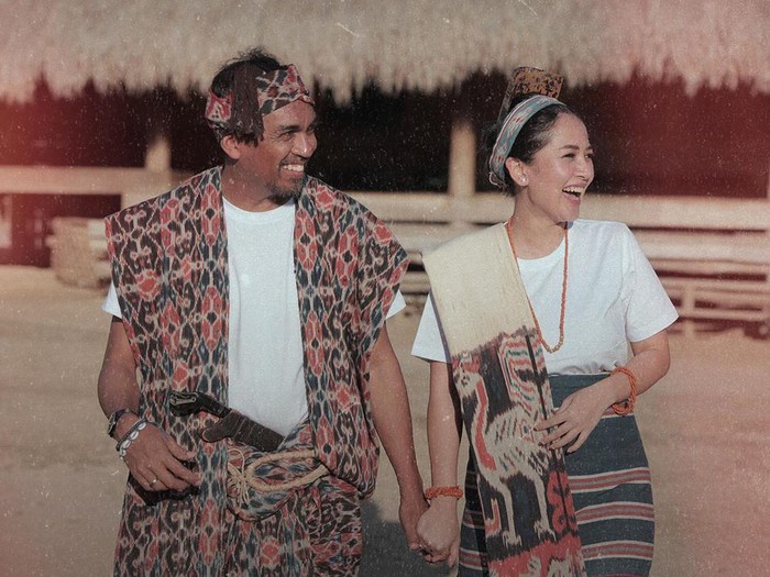Kemesraan Glenn Fredly dan Mutia Ayu Kemesraan Glenn Fredly dan Mutia Ayu yang kini tinggal kenangan.