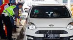 Polisi juga Periksa Kendaraan yang Masuk Tol Arah Jakarta