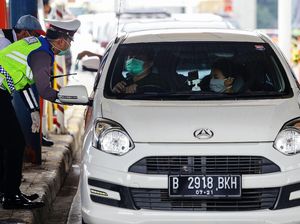 Petugas Berjaga, Tak Ada Lagi Alasan Tinggalkan Jakarta karena Kerja