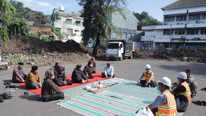 pemkot malang bangun gedung bersama di tengah pandemi corona