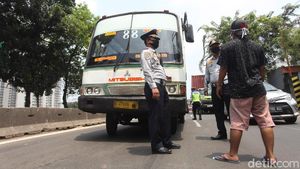 Habis Trayek, Kopaja ini Dikandangin Dishub
