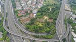 Foto Jalan Tol Jakarta yang Lengang di Hari Pertama PSBB