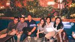 Keseruan Vanessa Surya Saat Makan Gulali hingga Es Dawet