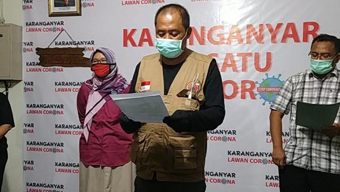 Bupati Karanganyar mengumumkan kasus Corona pertama di daerahnya, 10/4/2020