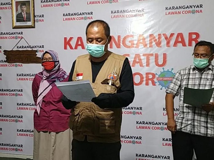 Bupati Karanganyar mengumumkan kasus Corona pertama di daerahnya, 10/4/2020