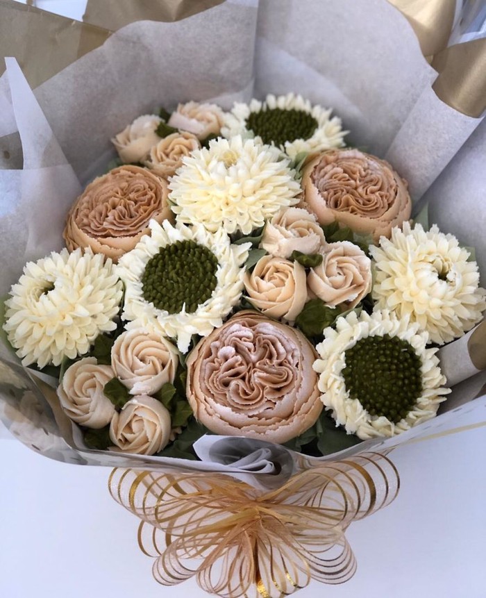Kue buttercream bunga Kue buttercream bunga