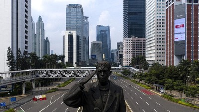 Penerapan PSBB Hari Pertama, Jalan Sudirman-Thamrin Lengang