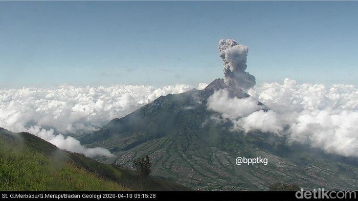 Erupsi Merapi 10/4/2020
