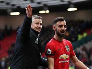Fans Tenang Saja, MU Masih Mampu Belanja Pemain Kok