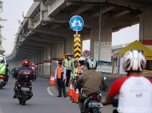 Naik Motor di Masa PSBB, Boleh Boncengan Asal...