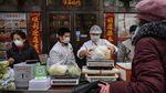 Lockdown Berakhir di Wuhan, Masyarakat Mulai Padati Tempat Makan