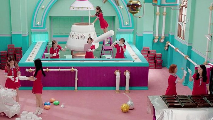 Video Klip Idol K-Pop Bertema Makanan