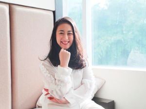 Vanessa Surya Shock Lihat Pesawat Penuh Orang Pulang Kampung