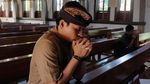 Suasana Misa Jumat Agung di Tengah Pandemi Corona