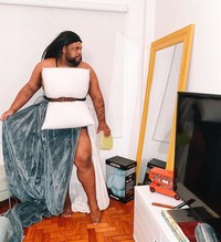 #PillowChallenge saat ini sangat digemari oleh orang-orang untuk menghilangkan rasa bosan pada saat karantina akibat COVID-19.
