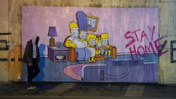 Nello Petrucii (nama seniman) asal Pompei Italia. Menggambarkan satu keluarga tinggal di rumah untuk mencegah virus Corona. (Foto: Boredpanda)