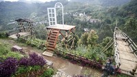 Suasana sepi juga terlihat dari objek wisata Bukit Paralayang.