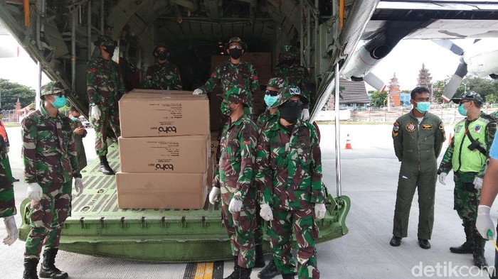 Bantuan APD dan Masker Tiba di Bali
