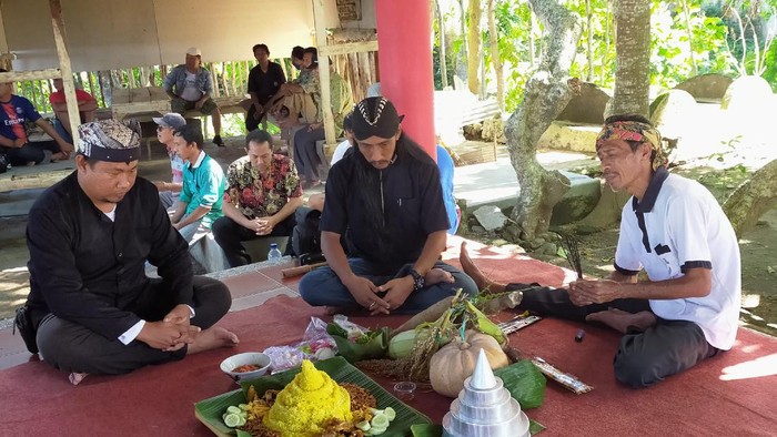 Warga Banyuwangi Gelar Selametan Bumi