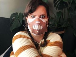 Postingan Foto Masker Netizen dari Keren hingga Bikin Ngakak