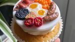 Gemas! 10 Cupcake Ini Dihiasi Miniatur Makanan