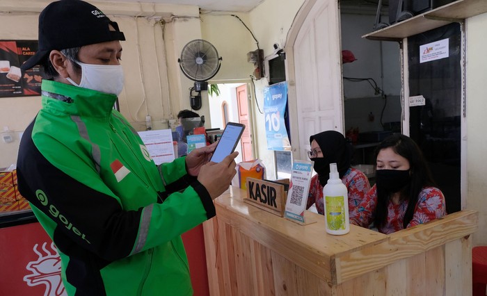 Donasi Voucher Makan untuk Para Ojol Gojek dan Yayasan Anak Bangsa Bisa (YABB) berikan satu juta voucher makan per-minggu senilai Rp5.000,- kepada para mitra driver.