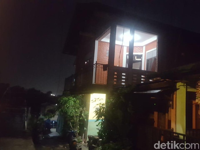 Dentuman dini hari terdengar di kawasan Ciganjur, Jaksel hingga membuat pintu bergetar